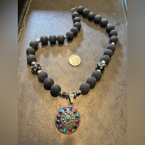Black lava beads w/ sterling centerpiece & clasp 17” - Picture 5 of 6